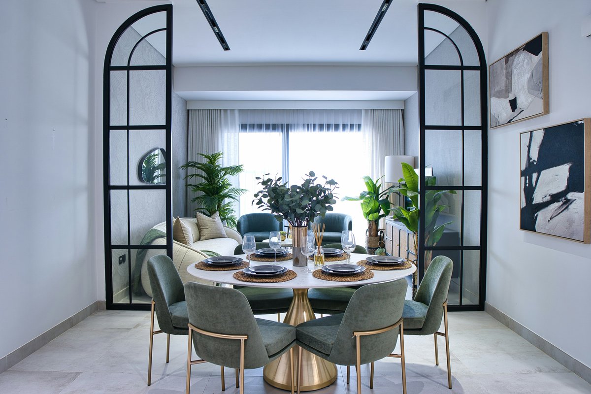 Design your dining area to be an inviting space that combines comfort with style, where every meal becomes a memorable experience shared with loved ones.

#homedesign #diningroominspo #luxuryfurniture #diningroomtable #diningset #decoration #luxury #chairs #homesweethome