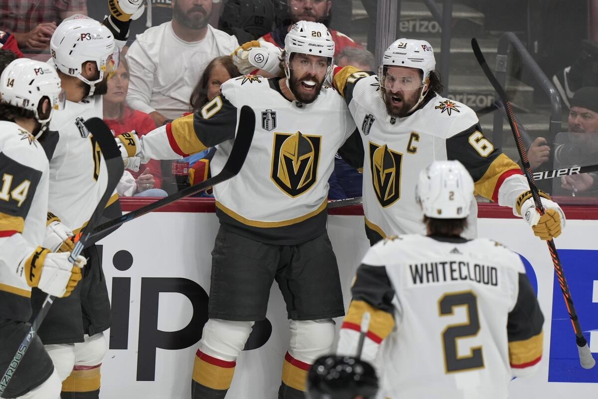 A dark cloud has been cast over Vegas since GM3 and it won't go away until or IF they win again. #VegasBorn lost two in a row against Dallas last year, the type of adversity they used to win the Cup. This year it has come at a much earlier stage but we need a similar response.