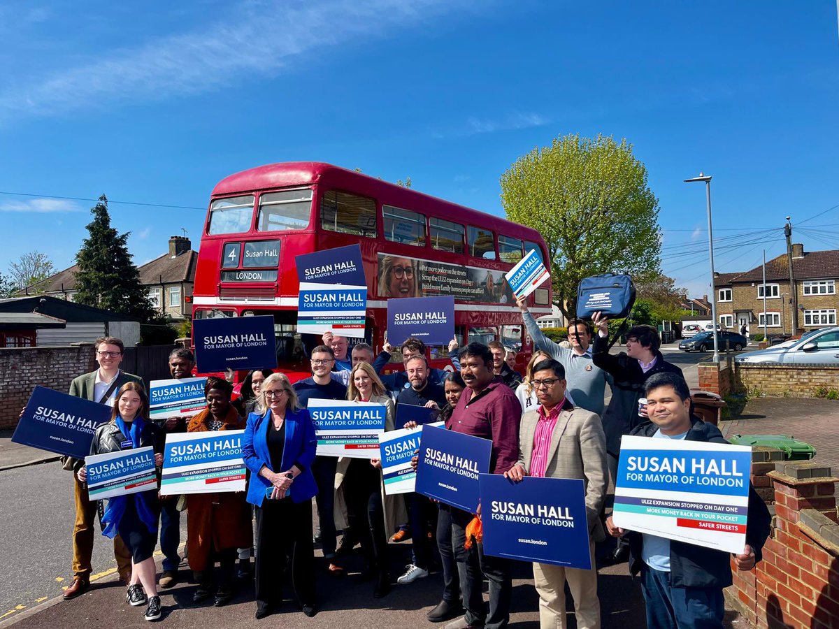 Wonderful to welcome @Councillorsuzie to #Dagenham this morning. Plus @JuliaLopezMP and @AndrewRosindell. 44 hours until polls open. If you want to scrap the ULEZ expansion, cut crime and have a @MayorofLondon who actually listens, vote for Susan Hall on Thursday 2nd May.