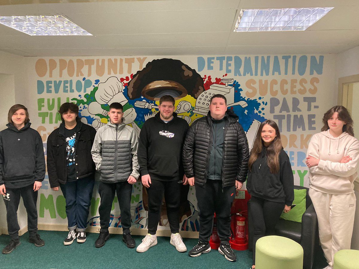 A warm welcome to our first STEP2Work group of 2024-2025 in Renfrewshire!👋

We are looking forward to working with this great group of young people over the next 8 weeks to take the next step in their employability journey 😄