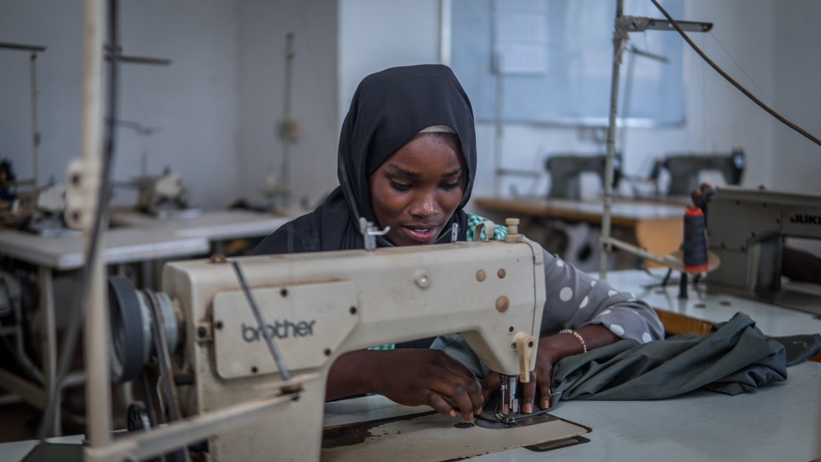Skilled young people drive us closer to achieving the #GlobalGoals. Equipping young people with skills means promoting: 🔷innovation 🔷entrepreneurship 🔷income generation 🔷economic growth We must continue to forge partnerships to support skills development initiatives.