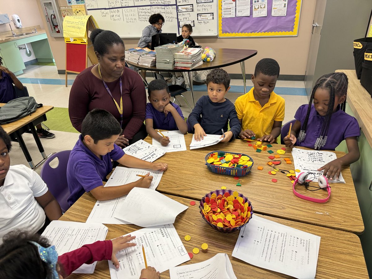 DareToLeadETO's tweet photo. If you want to see 3 rotations happen at one time in a first grade class, visit Ms. Defranc at the Mack. Independent, technology and TLC she works them all!!! @themack_k8 @trydiggs @SuptDotres @MarcusJ_ETO @ARodDASETO #mindingmymath https://t.co/QvyZRaMZrB