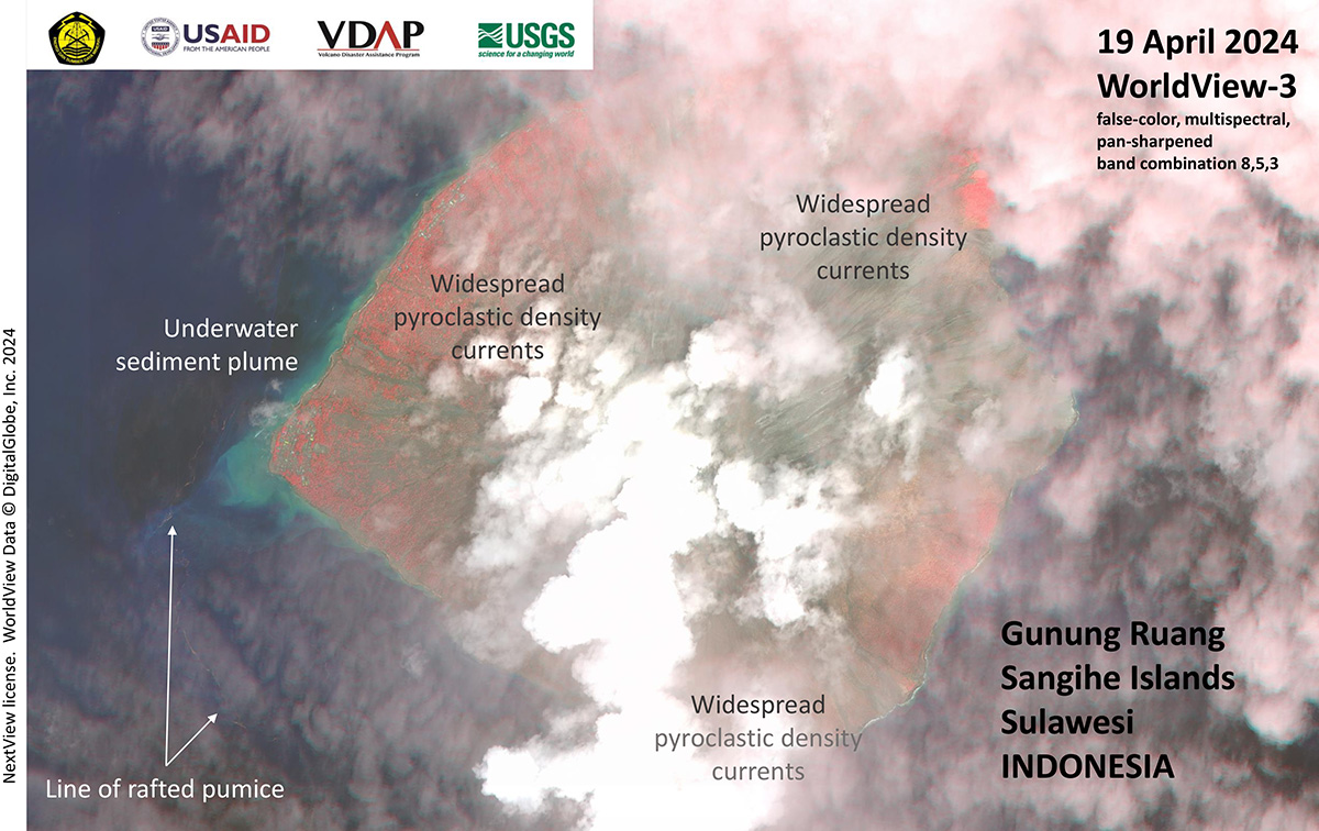 View a series of maps of the Mount Ruang volcanic eruption in Indonesia: bit.ly/3JozUCY Though clouds obscure our view in some of the optical imagery, these maps compare the area before and after the eruption and estimate pyroclastic debris on the island.