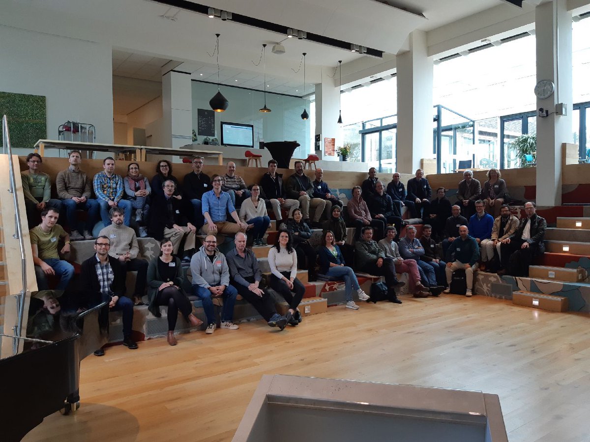 The General Assembly of @PHENET took place at @WUR . The inspiring event gave many insights and ideas on how we can develop our services further. In the first photo PhD Student Vera Claessens, of AnaEE Ecotron Hasselt, presents her work. Our projects: anaee.eu/about/project-…