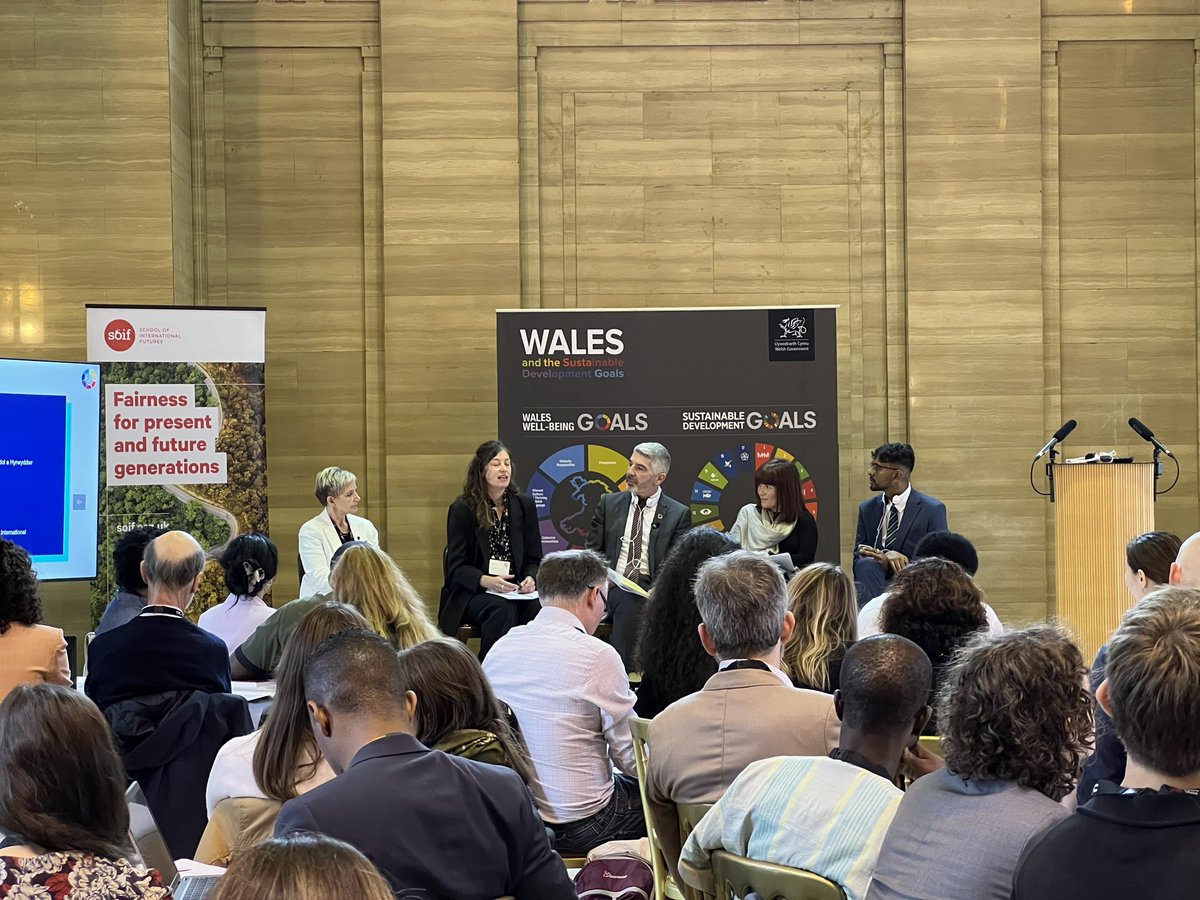 @derekwalker_ @PrifWeinidog At #FutureGenForum, we share insights on Wales’ Sustainability Journey to global representatives in the implementation of the WBFG Act. 🌏

Chaired by our FGLA alumni, @Niru_Sudarsan99 with @derekwalker_ @elunedh, @tcooper321 @PublicHealthW, @McQuadeJess @wwf_uk