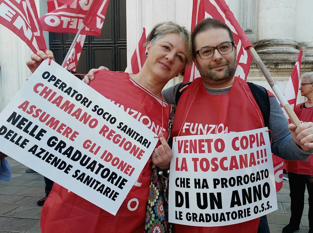 fpcgilveneto's tweet photo. 🟥 𝗚𝗥𝗔𝗗𝗨𝗔𝗧𝗢𝗥𝗜𝗘 𝗢𝗦𝗦 𝗔𝗭𝗜𝗘𝗡𝗗𝗔 𝗭𝗘𝗥𝗢
⚠️ 𝗜𝗹 𝘁𝗲𝗺𝗽𝗼 𝘀𝘁𝗮 𝘀𝗰𝗮𝗱𝗲𝗻𝗱𝗼: 𝗮𝘀𝘀𝘂𝗺𝗲𝗿𝗲 𝘀𝘂𝗯𝗶𝘁𝗼!

Foto dal presidio di Campo San Toma'.

@Gazzettino @veneziatoday @nuova_venezia @mattinodipadova @corriereveneto @GiornaleVicenza @TgrRaiVeneto https://t.co/8NnsX72vkX