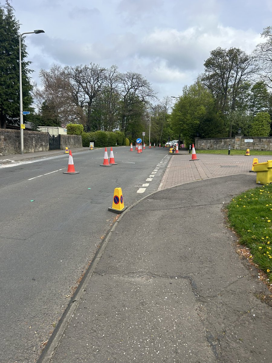 Still no work being done on Clermiston rd/Cairnmuir rd despite it being a beautiful day. There’s 2 guys sitting in a Highway Maintenance van just up Cairnmuir rd, looking at their phones but that’s it.