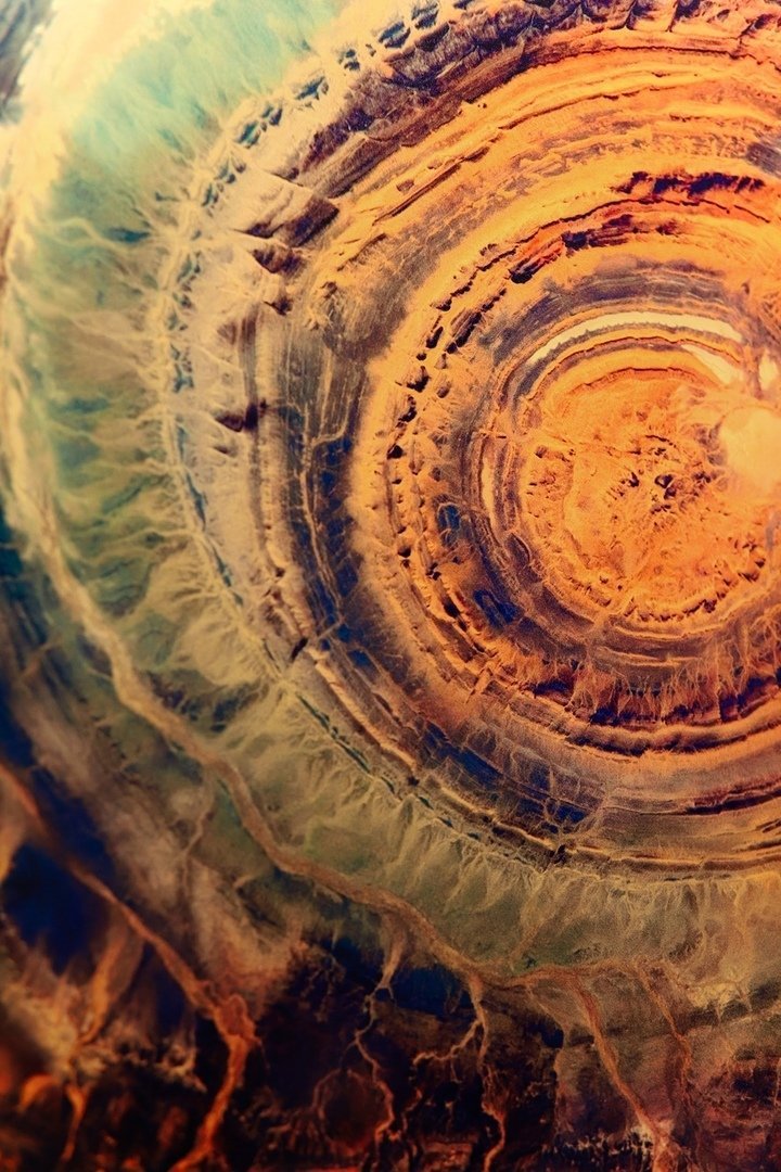 The Eye of the Sahara.
View of the Galb El Rishat structure from the ISS
By cosmonaut Sergei Ryazansky