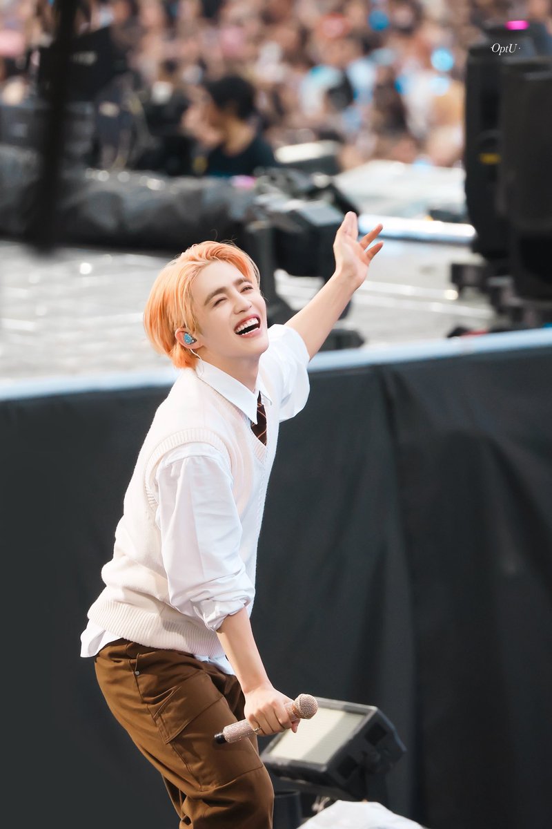 cscthnkr's tweet photo. LOOK AT THAT BEAUTIFUL SMILE 🥹🥹 https://t.co/w7CGsdAHSC