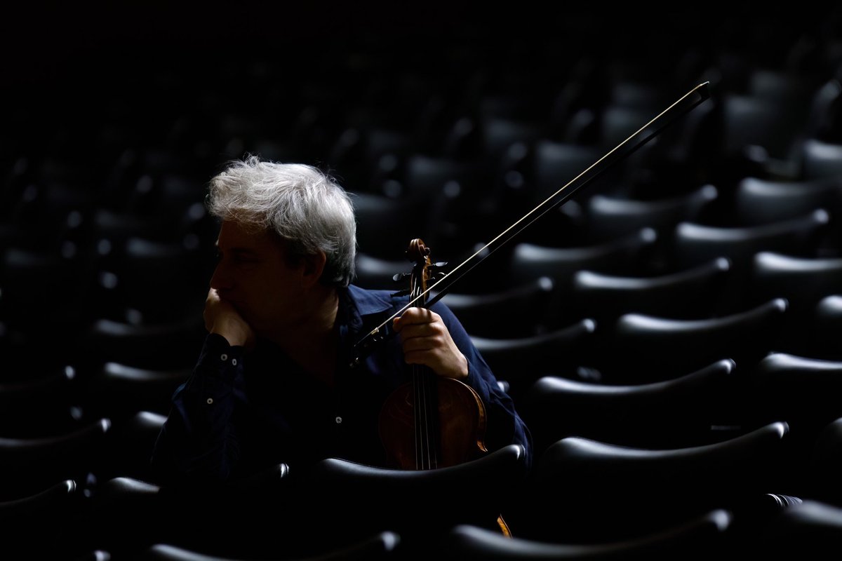 Je suis très heureux de rejoindre le Conservatoire National Supérieur de Musique et de Danse de Paris @CnsmdParis à partir du 1er septembre prochain et de prendre ma part aux côtés de mes chers collègues à la grande aventure de l’école de violon française 🎻 @MinistereCC