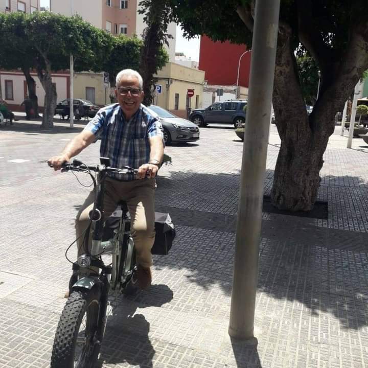 Muere "Ajuri" a los 75 años de edad 

Este martes nos hemos despertado con la triste noticia del fallecimiento de un histórico del movimiento de mediados de los 80 que consiguió el reconocimiento de los derechos sociales y políticos de los melillenses de origen amazigh.