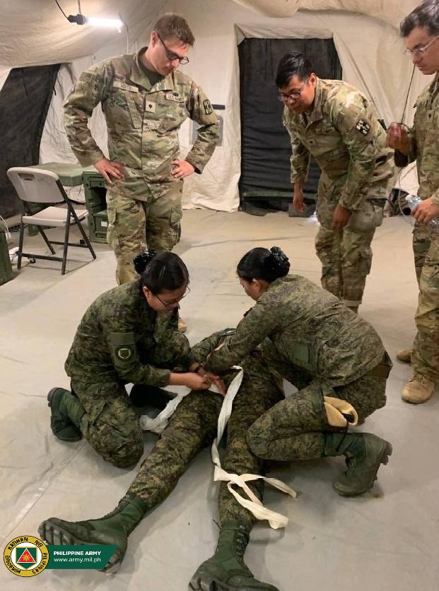 A Philippine Army team and their U.S. Army counterparts participated in Exercise Balikatan’s Tactical Combat Casualty Care (TC3) lecture and demonstration at the U.S. Army’s 10th Field Hospital deployed in Lal-lo, Cagayan on April 30, 2024. Photos by PA