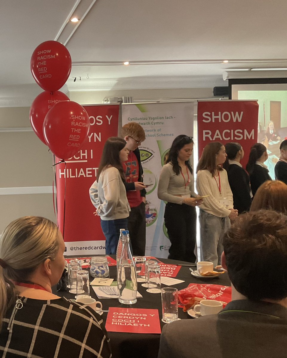 Congratulations to Hawarden High School’s Speak Up Speak Out group. Some fantastic initiatives direct from the pupils, including the creation of their multi-faith prayer room. Well done everyone! @hawardenhs #LeadersofNow2024 #ShowRacismtheRedCard @FlintshireHS @schthgc_nwopcc