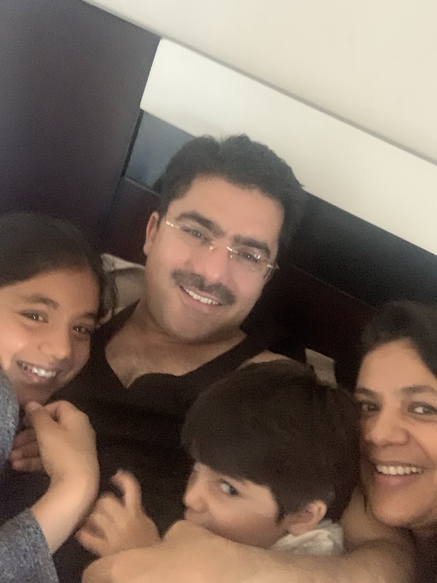 ‘शरीर से परे जो प्रेम होता है, वो शाश्वत होता है’।
रोहित के प्रति सबका अगाध प्रेम इस आस्था को दृढ़ करता है। 

हमें जीवन में किसी से इतना प्रेम हो जाता है या कोई व्यक्ति हमारा इतना ख़्याल रखता है कि हम उसे अपनी पूरी दुनिया बना लेते हैं। हम सभी को उसके बारे में चीख चीख के बता देना