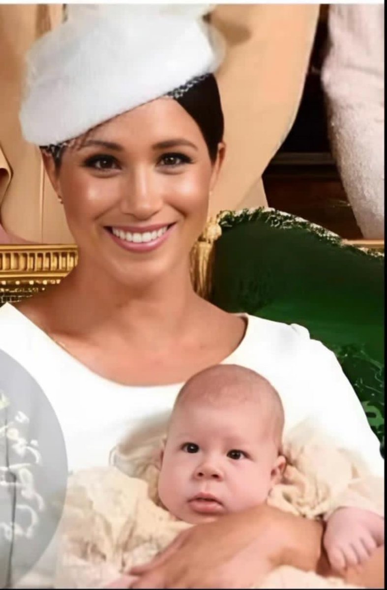 يعني متجوزة أمير إنجلترا
وحماتك الست ديانا بنت سبنسر
ورايحة تتوحمي على احمد شوبير