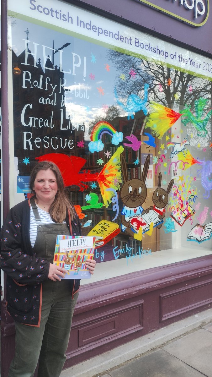 How fantabulous is our new Ralfy Rabbit window painting by the fabbity-fab @emilymackenzie_ ?? 

Signed copies of Ralfy Rabbit & the Great Library Rescue from @KidsBloomsbury now available!

#books #livres #Edinburgh #Edimbourg #Bruntsfield #ChildrensBooks