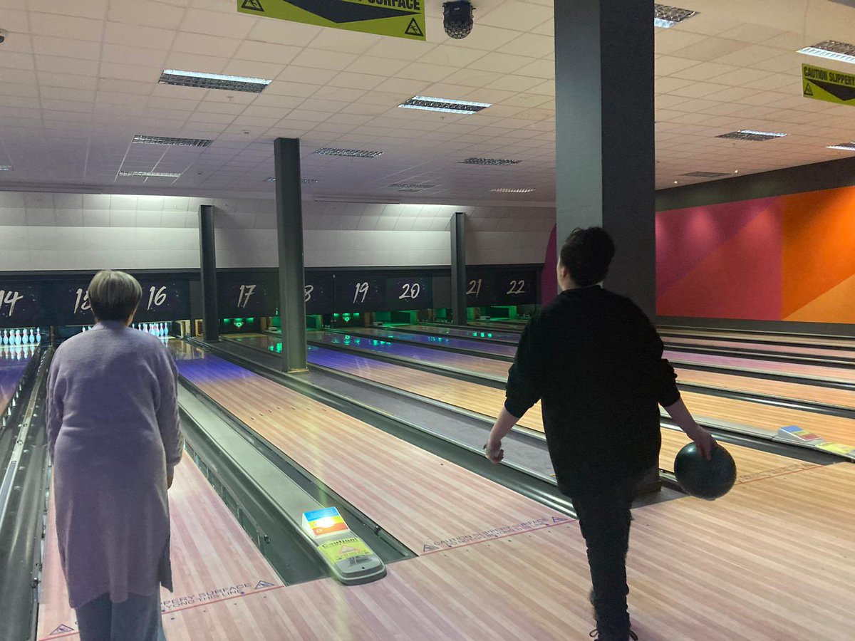 Our Barnardo’s Works Best group in Renfrewshire enjoyed a bowling social activity yesterday 🎳