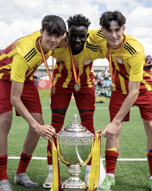 ❤️‍🔥 Tres jugadors de l'Acadèmia, campions d'Espanya amb la Selecció Catalana sub 16!

👏 Enhorabona Jordi Font, Moha Touray i Cristian Grant!

#OrgullGironí #GFCAcadèmia
