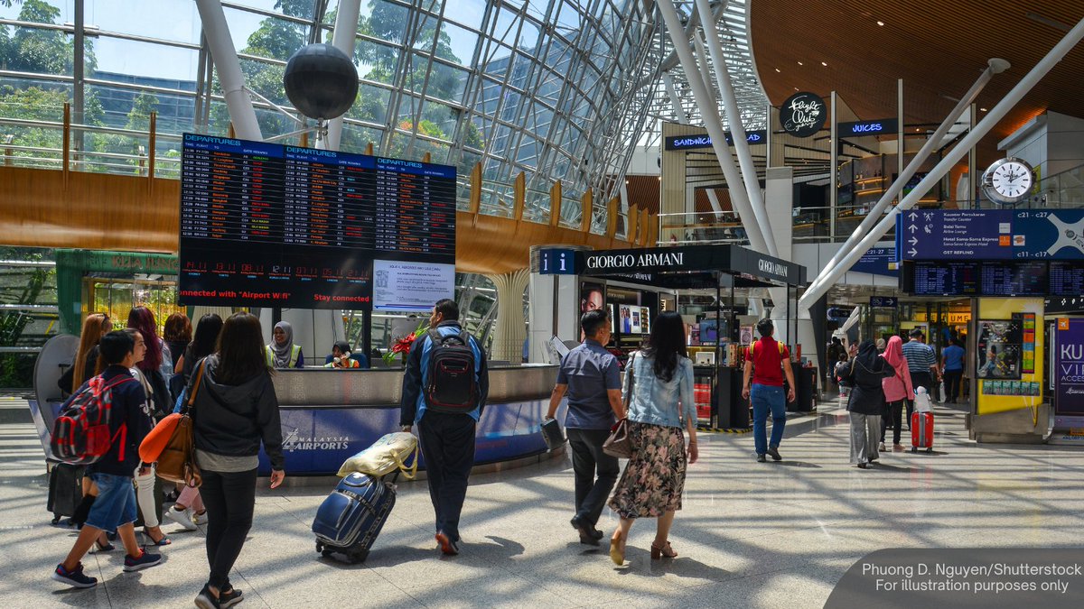 1. Mavcom believes the new airport transfer fee is fair to Malaysia Airports and will not impact passenger traffic into Malaysia. Executive chairman Saripuddin Kasim says this isn't something new as airports in Singapore and Thailand also charge such fees to transit passengers.