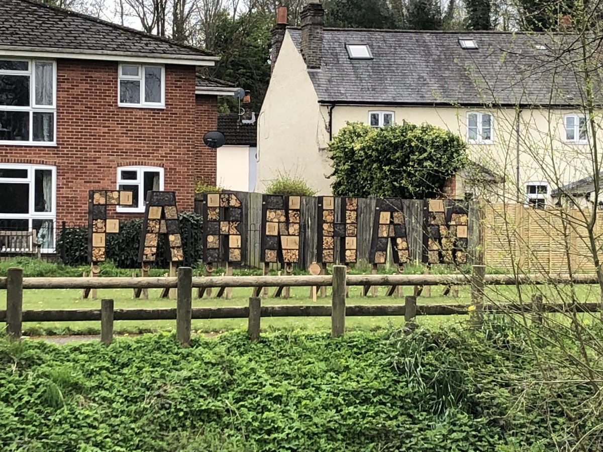 Delighted to see the new #bughouse in Gostrey Meadow #Farnham made by our #plasticfree champion @greenupbritain. A great addition to the park and looks fantastic - also love that it spells out our town's name. Now just need the bugs! #natureart #biodiversity #Surrey #ecoliving #g