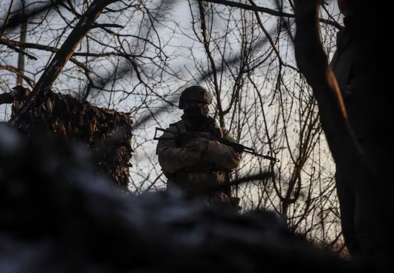 🇺🇦 La Guardia Fronteriza ucraniana informa que 30 hombres han muerto tratando de cruzar la frontera para evitar combatir desde que empezó la guerra. No está permitido que los hombres de 18 a 60 años abandonen el país, salvo excepciones.