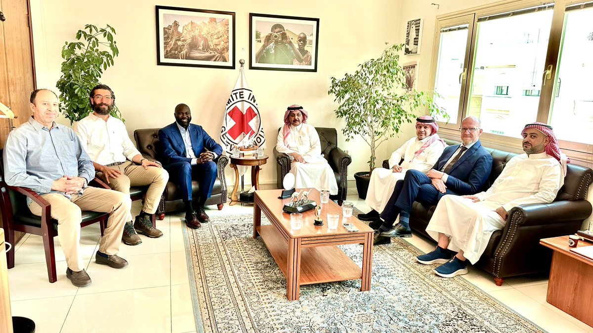 It was with great pleasure that I welcomed a distinguished delegation from the Prince Saud Al Faisal Institute of Diplomatic Studies, headed by my dear friend Dr. Motaab Bin Saleh Al Eishiwi. We are grateful for the trust and exciting prospects ahead.