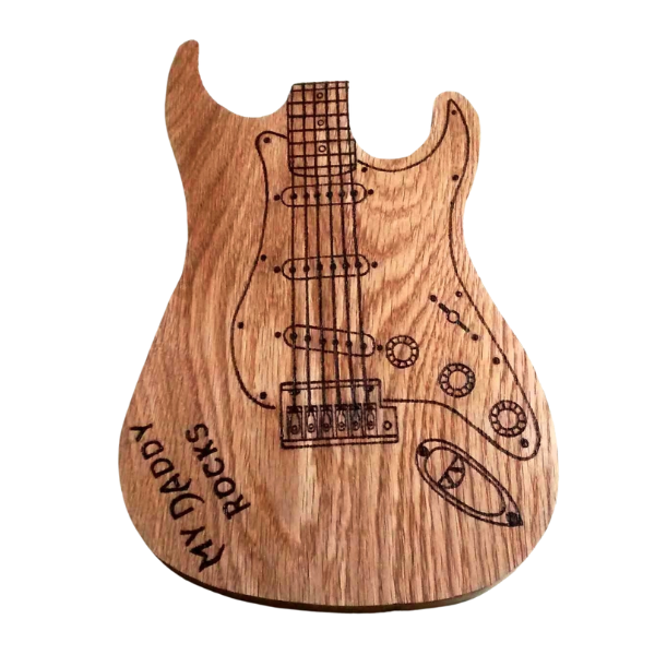 April is #internationalguitarmonth! This hand cut #guitar chopping board is the perfect #fathersday gift for a music lover. Order and personalise it here - woodenyoulove.co.uk/product/handma… #MHHSBD #shopindie #elevenseshour