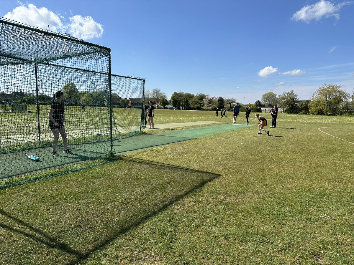 Bit of net practice before game number 2 gets under way.