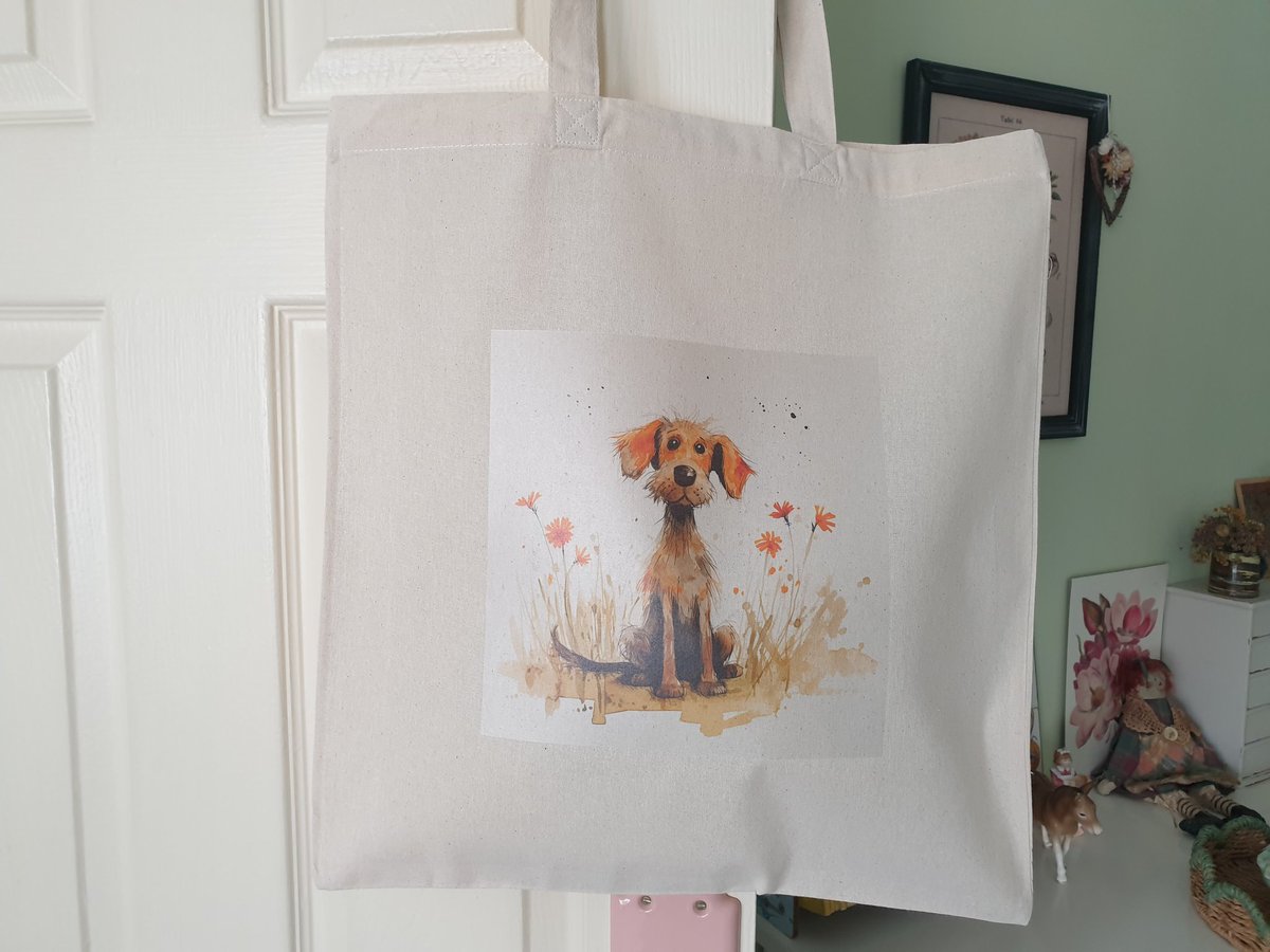 Morning #elevenseshour - I've got a couple of new dog 🐕 illustration totes to show you. These will also be made into lavender bags along with a couple of other designs #doglovers #craftbizparty sarahbenning.etsy.com/listing/170928…