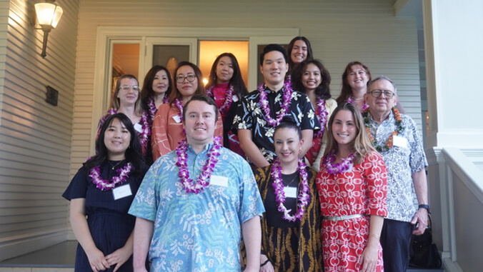 The Mānoa Political Internship Program marks its 50th anniversary in 2024, offering students hands-on experience in state and federal government. Alumni gathered to celebrate at College Hill on April 12 ➡️ bit.ly/49HZM7F @uhmpolisci #FacesOfManoa #TakeMeToManoa