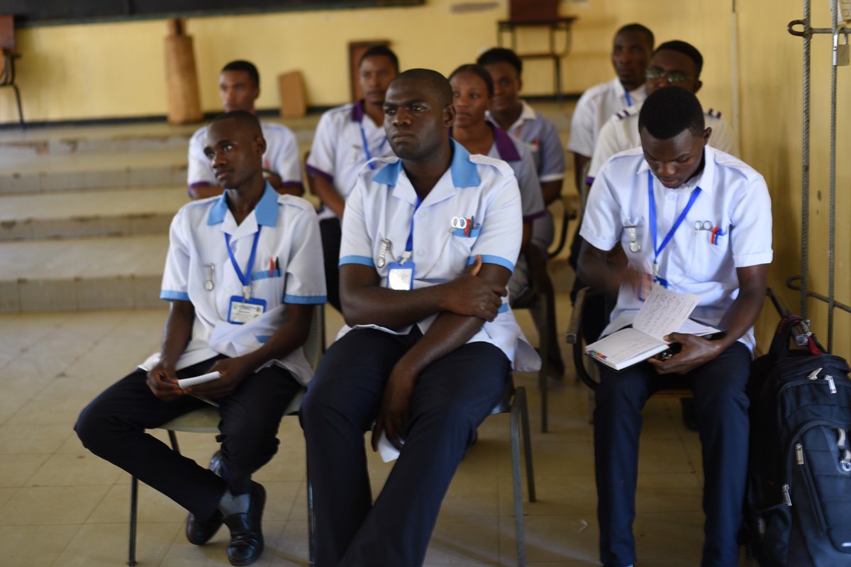 Over 100 Tobacco Tax Champions from Mwami and Chipata Nursing Schools have been identified and trained with knowledge and skills to understand the impact of tobacco tax policies on Public Health💉🚭.facebook.com/share/p/4TUQP2… @TaxJusticeAfric @followers