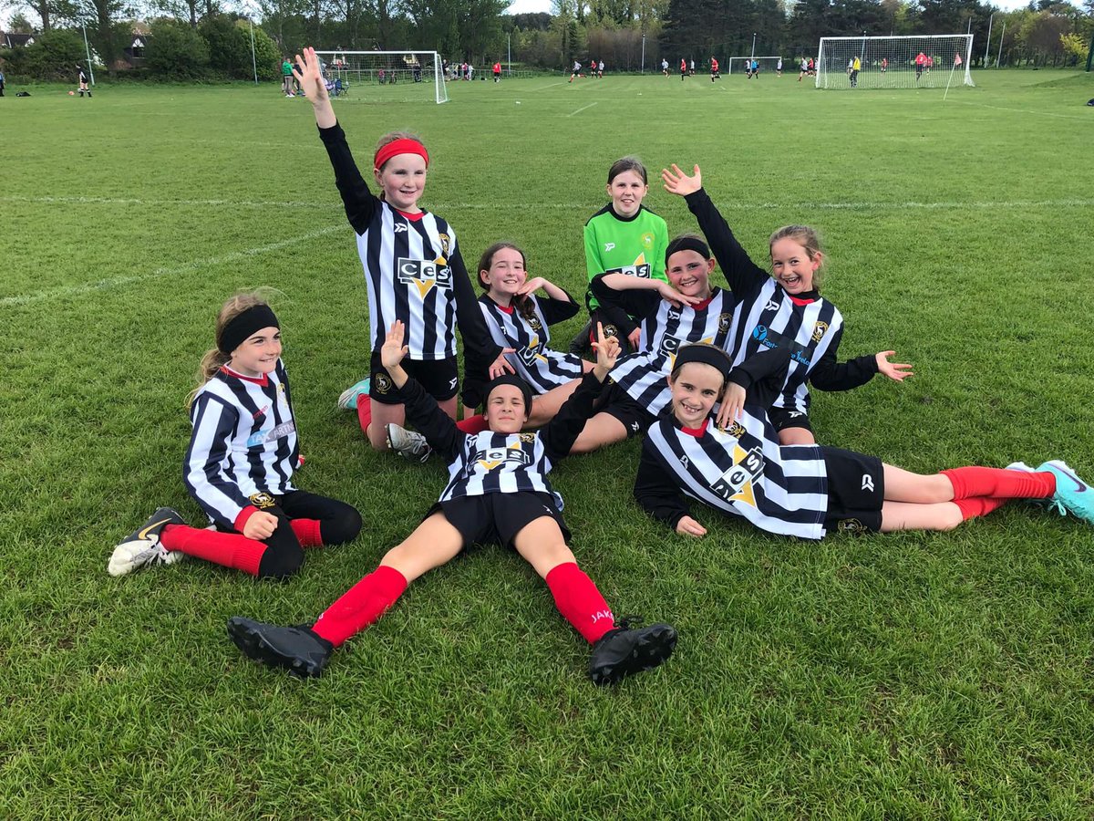 ⚽️ | 𝐔𝟏𝟏 𝐆𝐢𝐫𝐥𝐬 𝐢𝐧 𝐀𝐜𝐭𝐢𝐨𝐧!

Well done to our U11 Girls who had a excellent performance against Drumcondra FC in Celtic Park🙌

A brilliant group , full of energy every week and improving as they go! 👊

#HCFC #respectallfearnone