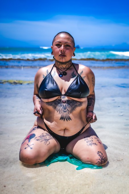 #fatgirlbikini https://t.co/Gq00DQjbb6<a href="/tag/fatgirlbikini"class="tags">#fatgirlbikini</a>