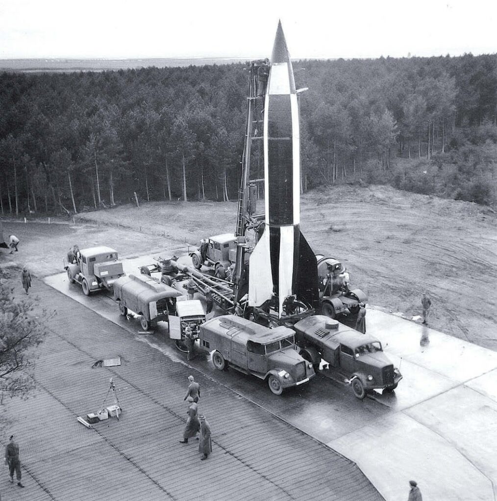 On the topic of captured things... Captured V2 Rocket 🚀 October 1945