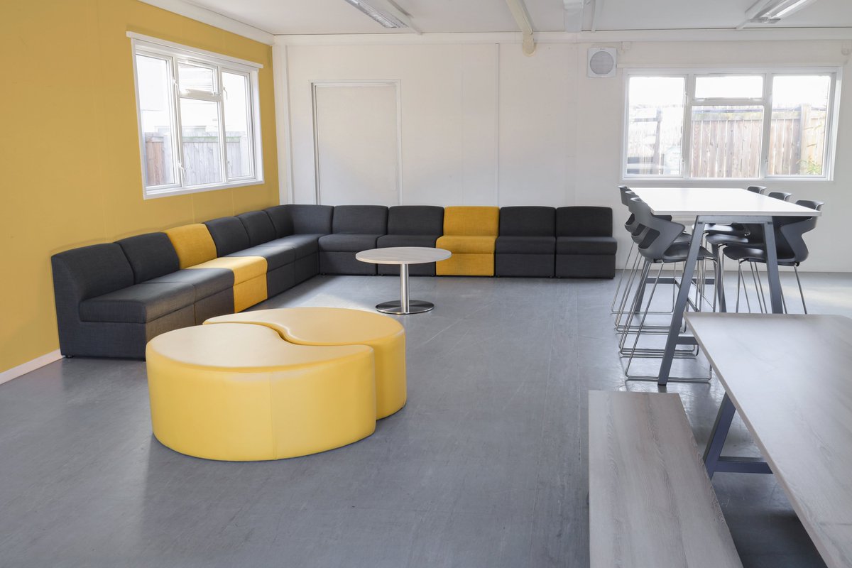 ForwardProducts's tweet image. 𝗜𝗧'𝗦 𝗙𝗨𝗥𝗡𝗜𝗧𝗨𝗥𝗘 𝗗𝗔𝗬💥

Get 10% off ALL furniture today only!

Use code 𝗙𝗨𝗥𝗡𝟭𝟬 at checkout.

Go straight to the website➡️ bit.ly/3JCjFT1

#forwardproducts