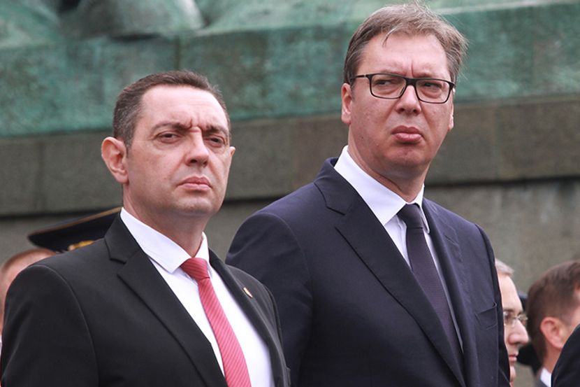 Aleksandar #Vulin, ex #defenceminister & head of State Security named #Serbia Deputy Prime Minister. For direct connections with #Russia #FSB, @USTreasury put him on #OFAC #sanctions list. #Vucic paying lip service to #EuropeanUnion, installing #Putin asset! Time for showdown