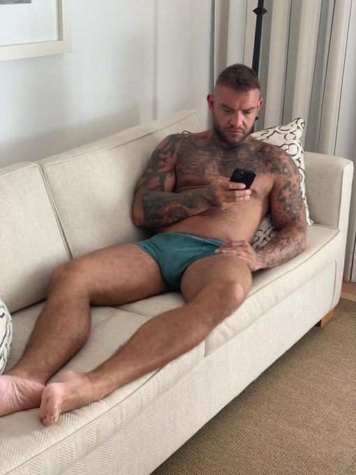 With or without boxers? Sweaty or clean? https://t.co/1Y5I9zOkhS