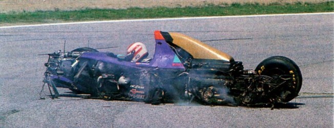 #UnDiacomoHoy : hace 30 años, el piloto austriaco Ronald ratzenberger perdía la vida en la clasificación del trágico gp de San marino de 1994.

#InMemorian 🌹🕊 🇦🇹

#SanMarinoGP #Imola #F1