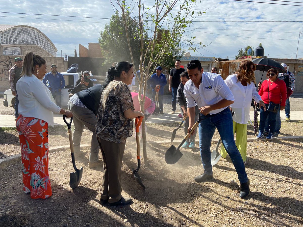 @RedAmbiental_Mx  fortalece la #concienciaambiental con #estudiantes y #comunidad de #Durango. n9.cl/qjwv0