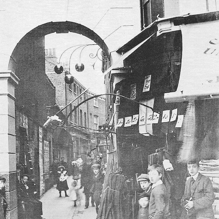 A view of Greenwich  Market  taken circa
1900