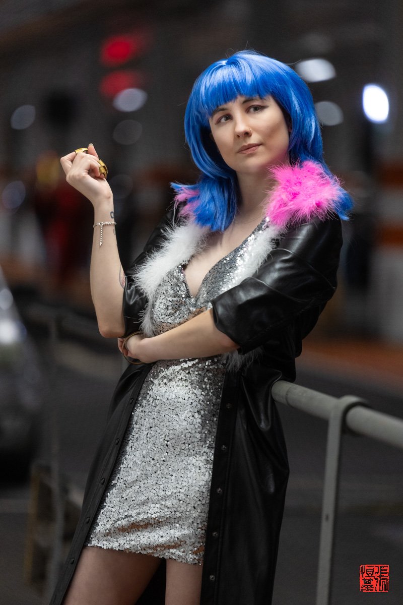 Evelyn Parker / Cyberpunk 2077 Cosplay by @Callannari Taken at @MCMComicCon London 23 Click here to see more of these photos foodandcosplay.org/2024/04/30/eve…