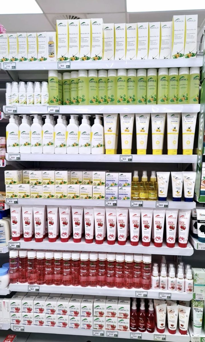 Glowers visit  any @Dischem stores and take advantage of the 2+1 promo before it ends and continue your skincare journey 

Promotion ends 12 May 👏✨

#portiamskincare 
#sharetheglow