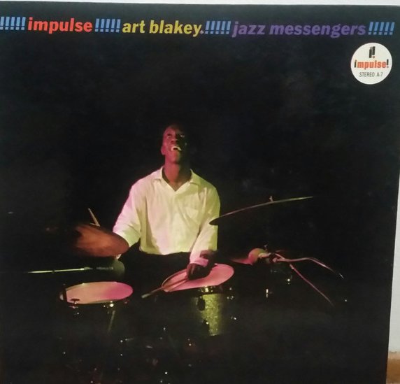 ジャズ喫茶の戯言

おわかりいただけたであろうか

Art Blakey & The Jazz Messengers / Impulse!

ブルーノート在籍中にどうしてこれだけインパルスなのか知らないが最強フロントを擁したメッセンジャーズは無敵アラモードのカッコ良さは今聴いても痺れる😊❗️