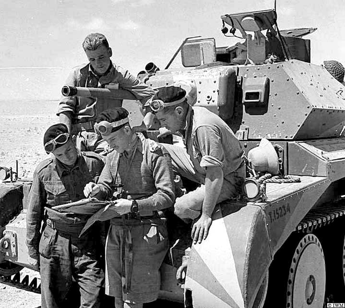 #OTD in 1941, North Africa. The crew from a Cruiser tank IV studying a map. #WW2 #HISTORY