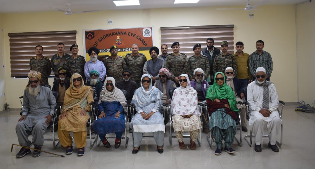150 General Hospital, #Rajouri, under #WhiteKnightCorps, restored eyesight for 15 civilian patients including members of #Gujjars & #Bakarwal community with free cataract surgeries and post-operative care. Demonstrating 'Care beyond cure', this initiative continues our outreach…