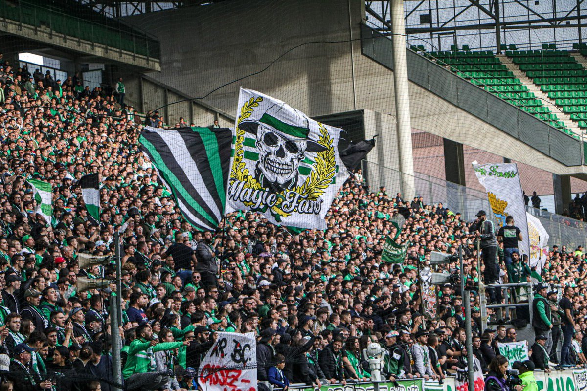 La rencontre entre Saint-Etienne et Rodez se jouera à 𝗚𝗨𝗜𝗖𝗛𝗘𝗧𝗦 𝗙𝗘𝗥𝗠𝗘́𝗦. 🔥

C’est la 1re fois dans l’Histoire de la Ligue 2 qu’un club enchaine 5 matchs à + de 35 000 spectateurs consécutivement. 💚

(@FerveurVerte_)