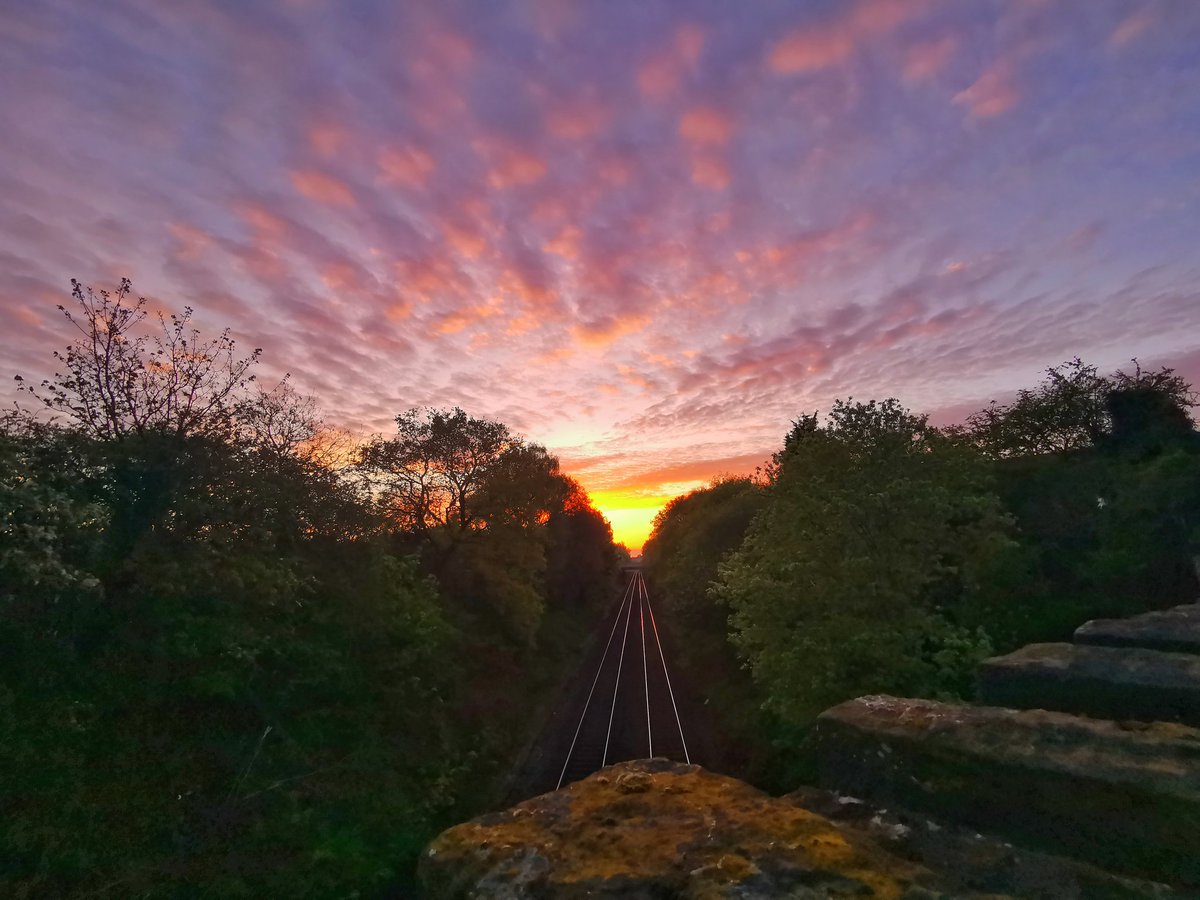 Good morning
Lovely sunrise this morning🌅
@StormHour @ThePhotoHour #loveukweather