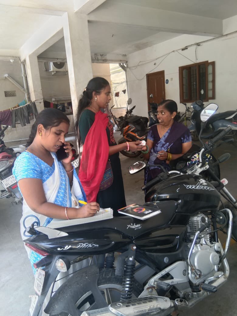 Door 2 Door ACF Survay conduced by DMC: Shivananda Rehabilitation Home(SRH) at Balaji Nagar and Viveknagar, Kukatpally today. #YesWeCanEndTB
#TBHaregaDeshJeeyega
#TBMuktBharat
#StopTB @StateTb @STDCTelangana @CHFW_NHMTS @dmhomedchalmal1 @Collector_MDL @TelanganaHealth