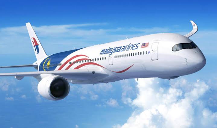 Malaysia Airlines System adalah nama maskapai penerbangan komersil asal Negeri Jiran yang berdiri pada tahun 1947.