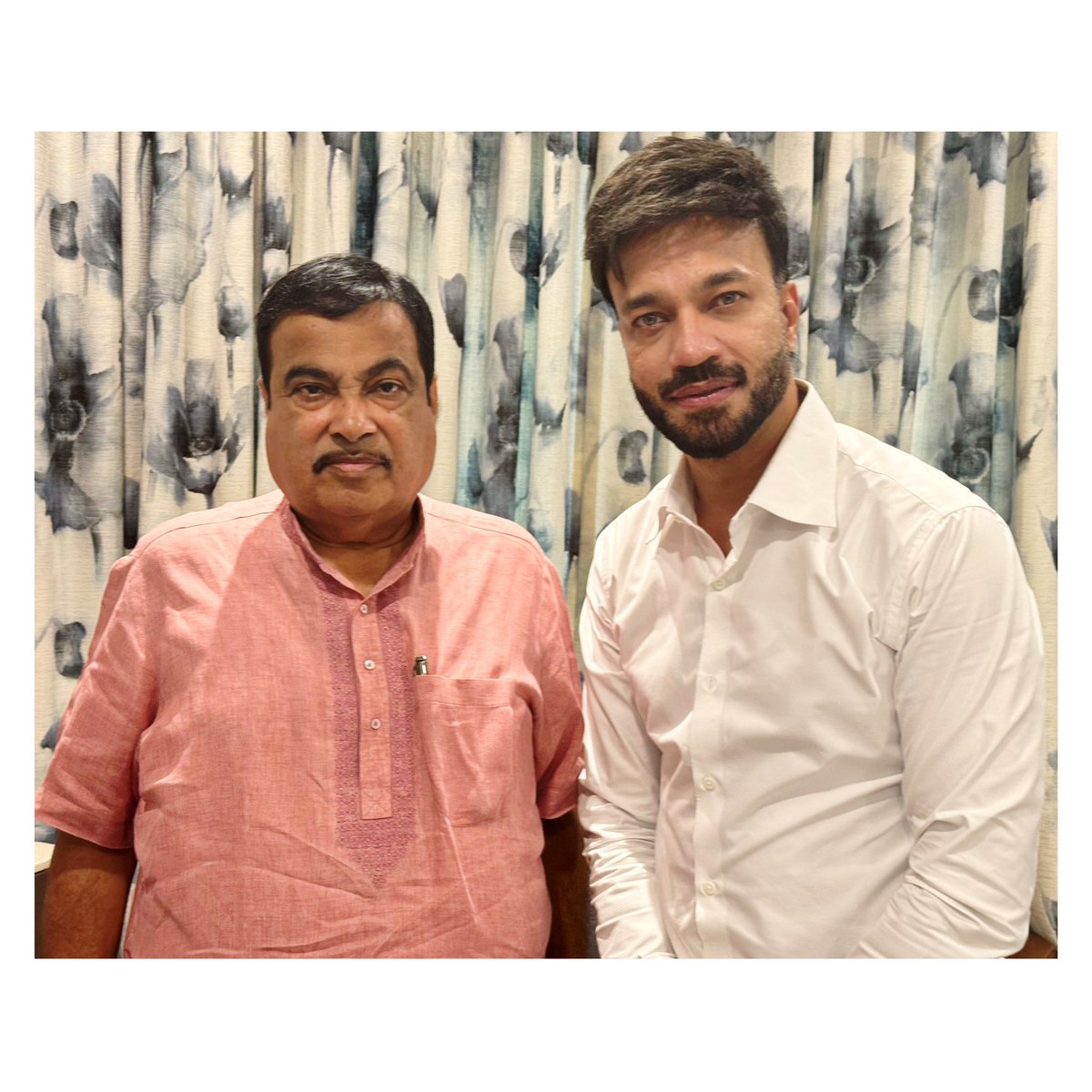 It was lovely meeting @nitin_gadkari sir. I am elated by your diligence. Thank you for taking out your valuable time and also making me a part your vision. To many more achievements and healthy meet-ups🙌🏻 @OfficeOfNG